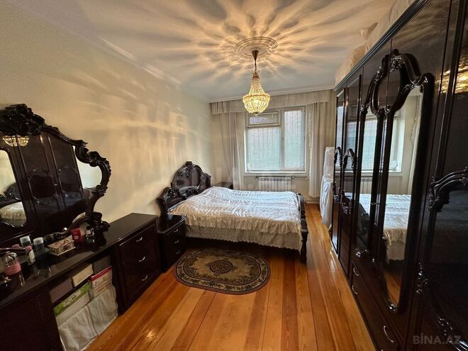 Satılır 3 otaqlı köhnə tikili 90 m², Xalqlar Dostluğu m., photo 10 from 24