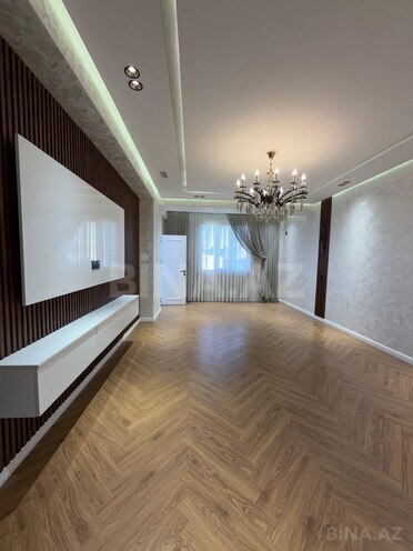 Продаётся 3-комн. новостройка 87 м², м. Ази Асланов, photo 1 from 12