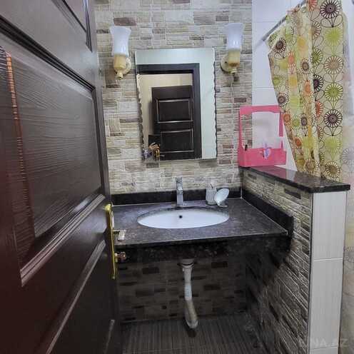 Продаётся 4-комн. вторичка 110 м², м. Иншаатчылар, photo 15 from 18