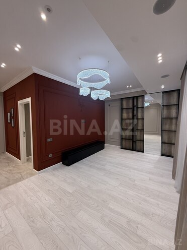 Продаётся 2-комн. новостройка 77 м², м. Кара Караев, photo 1 from 12
