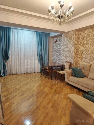 İcarəyə verilir 3 otaqlı yeni tikili 97 m², 28 May m., photo 3 from 11