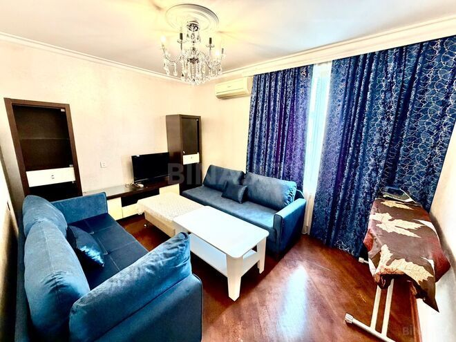 Продается 2-комн. вторичка 36 м², пос. Бакиханова, photo 1 from 17