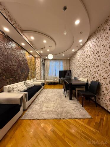 Продается 3-комн. новостройка 110 м², м. Ази Асланов, photo 1 from 16
