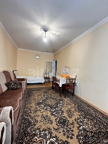 Продаётся 2-комн. вторичка 60 м², м. Иншаатчылар, photo 3 from 9