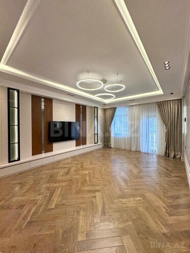 Продаётся 4-комн. новостройка 185 м², м. Элмляр Академиясы, photo 14 from 18