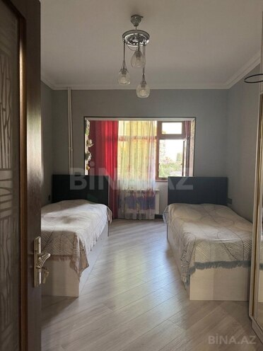 Продаётся 4-комн. вторичка 100 м², Хатаинский р., photo 7 from 13