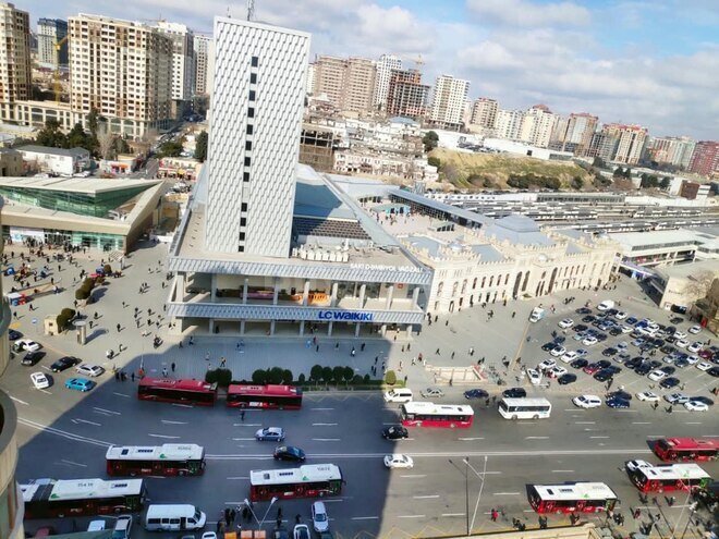 İcarəyə verilir 3 otaqlı yeni tikili 130 m², 28 May m., photo 1 from 13