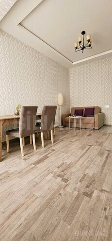 Сдаётся 2-комн. новостройка 70 м², м. Иншаатчылар, photo 1 from 11