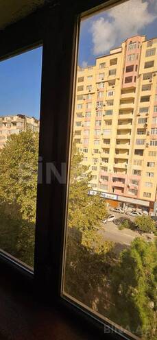 Satılır 2 otaqlı köhnə tikili 60 m², İnşaatçılar m., photo 4 from 9