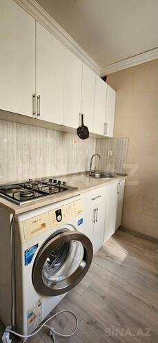 Satılır 2 otaqlı köhnə tikili 60 m², İnşaatçılar m., photo 7 from 9