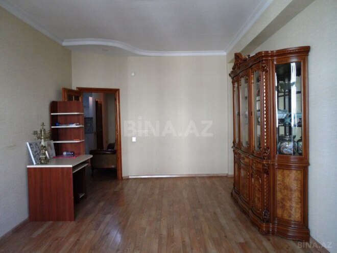 Сдаётся 2-комн. новостройка 70 м², м. Элмляр Академиясы, photo 4 from 12