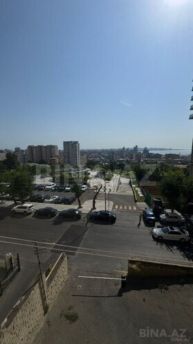 Продаётся 3-комн. вторичка 75 м², м. Элмляр Академиясы, photo 6 from 8
