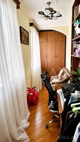 Продаётся 3-комн. вторичка 75 м², м. Элмляр Академиясы, photo 4 from 8