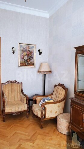 Satılır 2 otaqlı köhnə tikili 55 m², Sahil m., photo 11 from 30