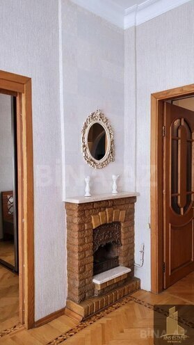 Satılır 2 otaqlı köhnə tikili 55 m², Sahil m., photo 12 from 30