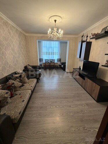 Satılır 3 otaqlı köhnə tikili 60 m², Xalqlar Dostluğu m., photo 1 from 13