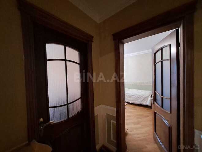 Satılır 5 otaqlı köhnə tikili 120 m², Xalqlar Dostluğu m., photo 12 from 31
