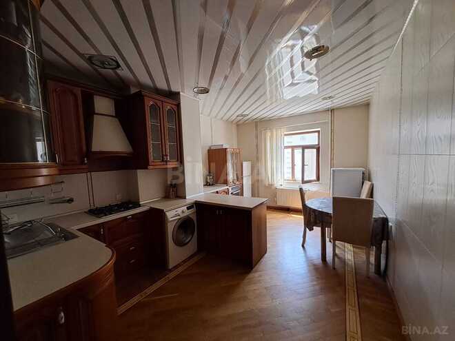 Satılır 5 otaqlı köhnə tikili 120 m², Xalqlar Dostluğu m., photo 11 from 31