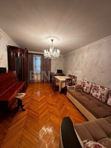 Продаётся 3-комн. вторичка 80 м², м. Мемар Аджеми, photo 1 from 9
