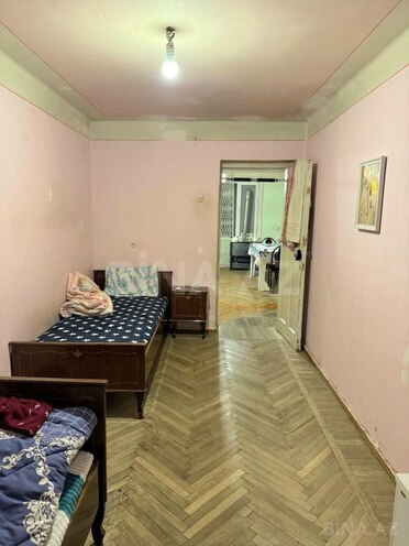 Satılır 3 otaqlı köhnə tikili 68 m², İnşaatçılar m., photo 7 from 11