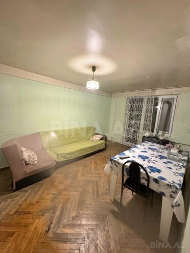 Satılır 3 otaqlı köhnə tikili 68 m², İnşaatçılar m., photo 1 from 11