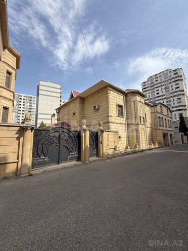 Продаётся 7-комн. дом/дача 400 м², м. 20 января, photo 1 from 19