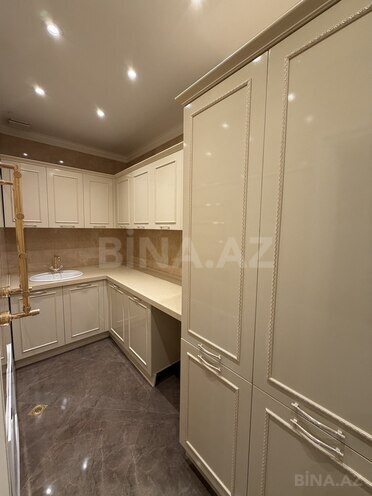 Продаётся 4-комн. новостройка 205 м², м. Элмляр Академиясы, photo 17 from 21