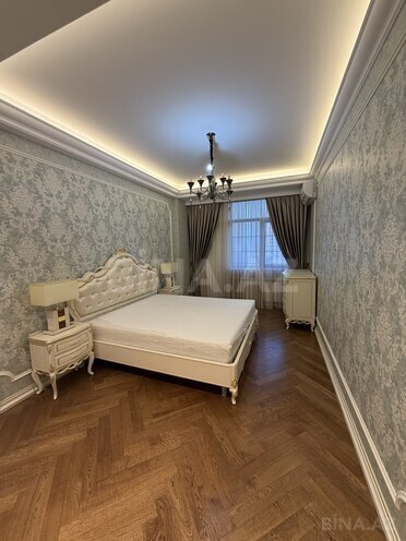 Продаётся 4-комн. новостройка 205 м², м. Элмляр Академиясы, photo 4 from 21