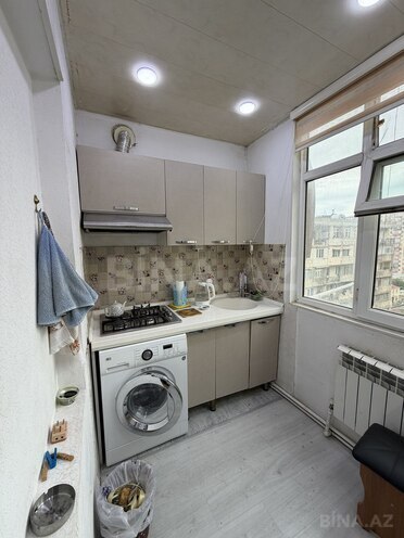 Satılır 2 otaqlı köhnə tikili 50 m², İnşaatçılar m., photo 9 from 15