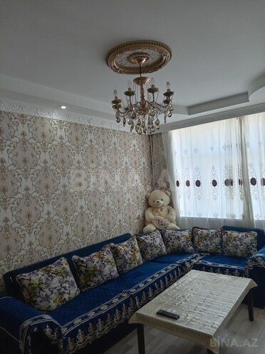 Продается 3-комн. вторичка 72 м², photo 1 from 11