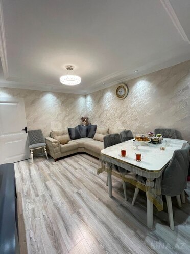 Продаётся 3-комн. вторичка 50 м², photo 1 from 15