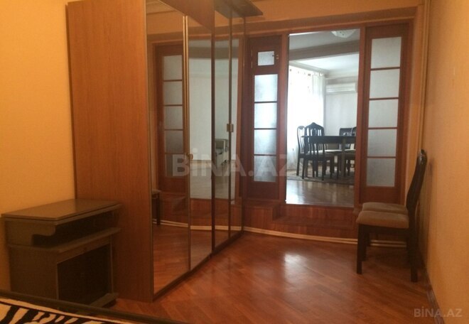 Satılır 4 otaqlı köhnə tikili 96 m², Gənclik m., photo 10 from 17