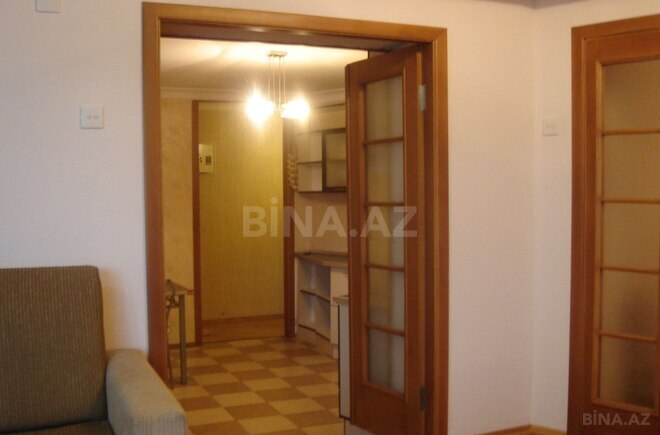 Satılır 4 otaqlı köhnə tikili 96 m², Gənclik m., photo 9 from 17