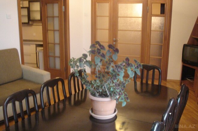 Satılır 4 otaqlı köhnə tikili 96 m², Gənclik m., photo 5 from 17