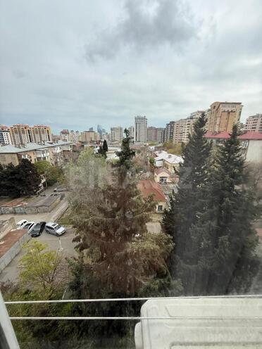 Satılır 2 otaqlı köhnə tikili 80 m², Nəsimi r., photo 14 from 15