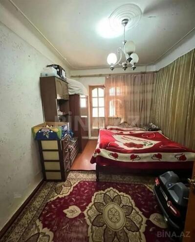Satılır 2 otaqlı köhnə tikili 67 m², Massiv V q., photo 3 from 12