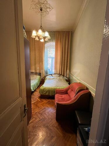 Satılır 3 otaqlı köhnə tikili 90 m², Sahil m., photo 9 from 16