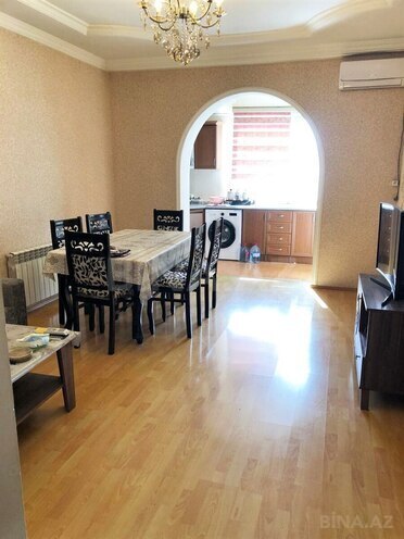 Сдаётся 2-комн. новостройка 60 м², м. Иншаатчылар, photo 1 from 13