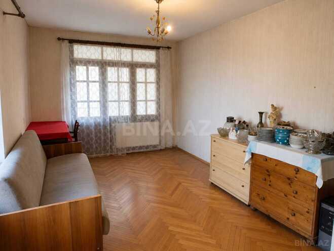 Продаётся 2-комн. вторичка 60 м², м. Элмляр Академиясы, photo 4 from 10