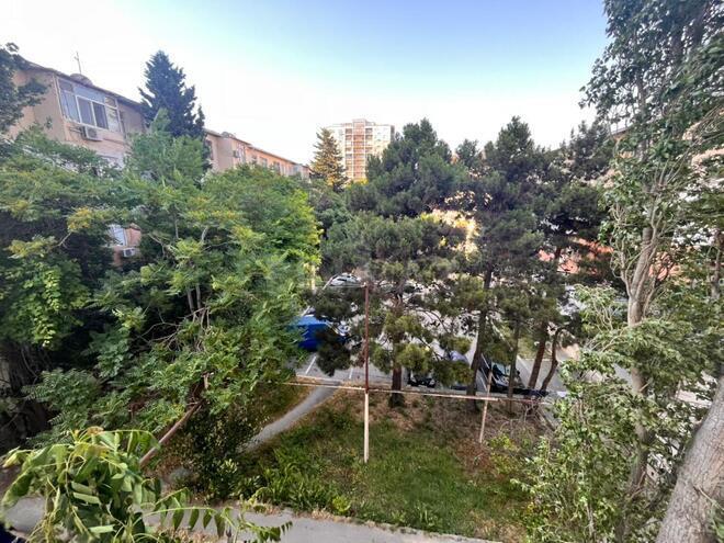 Satılır 3 otaqlı köhnə tikili 53 m², Memar Əcəmi m., photo 1 from 12