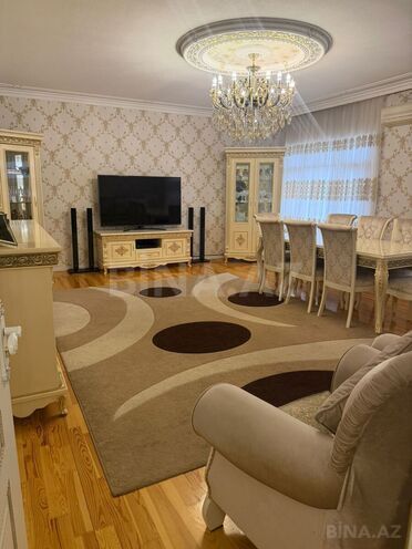 Satılır 5 otaqlı köhnə tikili 120 m², Bakıxanov q., photo 1 from 17