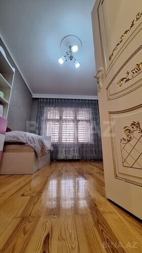 Satılır 5 otaqlı köhnə tikili 120 m², Bakıxanov q., photo 8 from 17