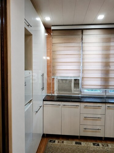 Satılır 3 otaqlı köhnə tikili 85 m², İnşaatçılar m., photo 6 from 14