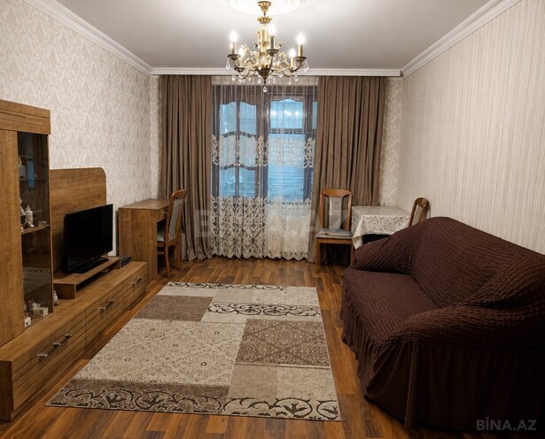 Satılır 3 otaqlı köhnə tikili 85 m², İnşaatçılar m., photo 1 from 14
