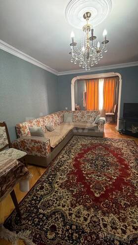 Продаётся 3-комн. вторичка 71 м², м. Элмляр Академиясы, photo 1 from 11