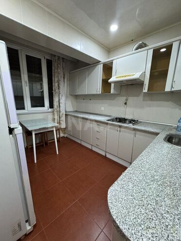 Сдаётся 3-комн. вторичка 100 м², м. Элмляр Академиясы, photo 4 from 11