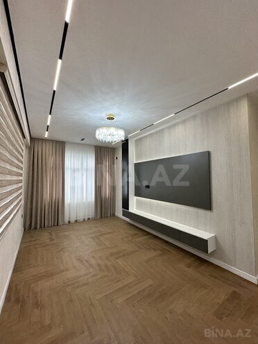 Продаётся 3-комн. новостройка 93 м², м. Нефтчиляр, photo 1 from 16