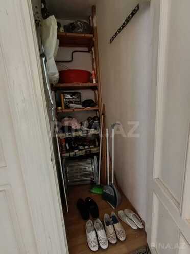 Satılır 2 otaqlı köhnə tikili 55 m², İnşaatçılar m., photo 13 from 17