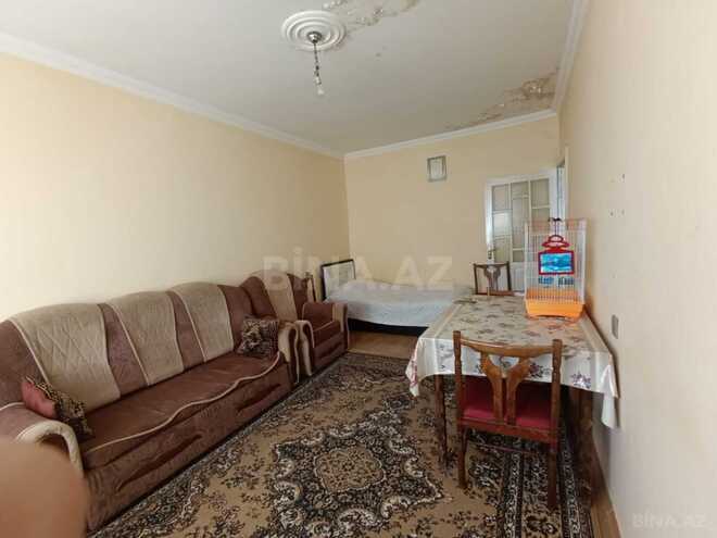 Satılır 2 otaqlı köhnə tikili 55 m², İnşaatçılar m., photo 3 from 17