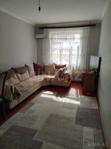 Продаётся 2-комн. вторичка 65 м², м. Ази Асланов, photo 1 from 14